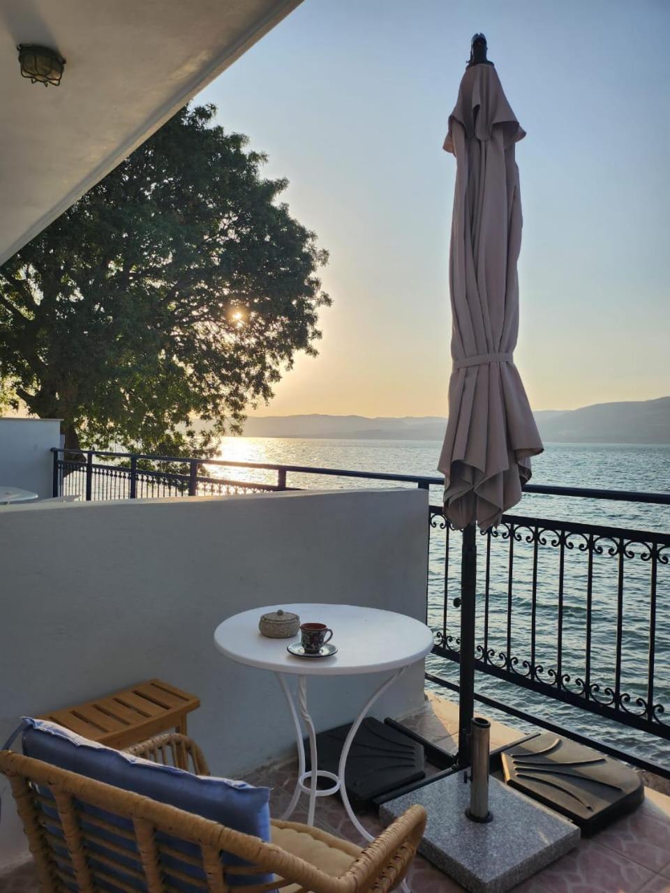Villa Ocean Vista Retreat Skala Polichnitou Esterno foto